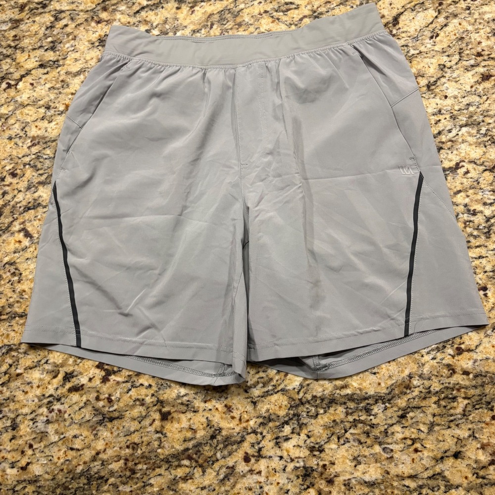 VRST Mens Grey Performance Athletic Training Shorts Medium Activewear ws